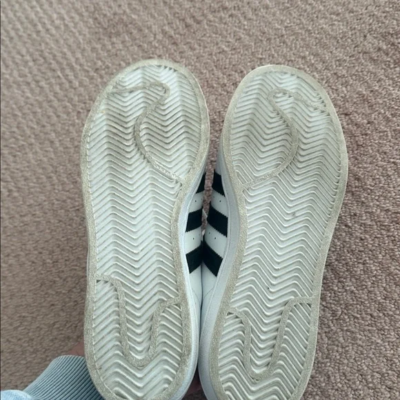 Adidas White and Black Sneakers for women size 9 - Picture 6 of 7